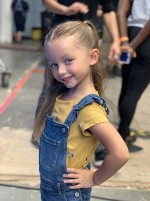 Эмили Митчелл: 766x1024 / 78 Кб