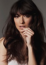 Андреа Тивадар: 899x1255 / 143.6 Кб