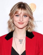 Джейн Уиддоп: 802x1024 / 55 Кб