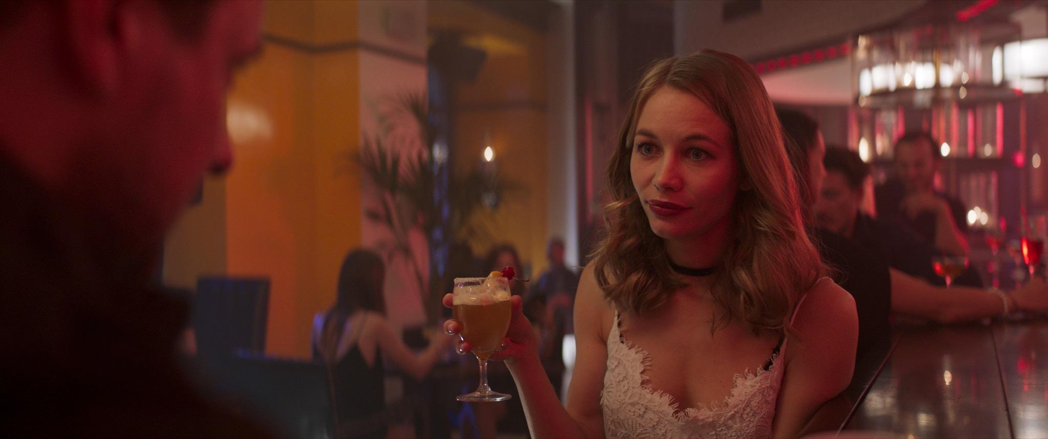 Фото - Блокбастер: 2048x858 / 105.64 Кб