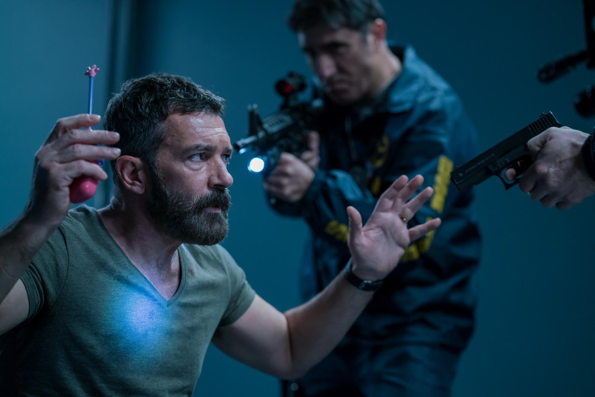 Фото - Охранник: 2000x1334 / 144.75 Кб