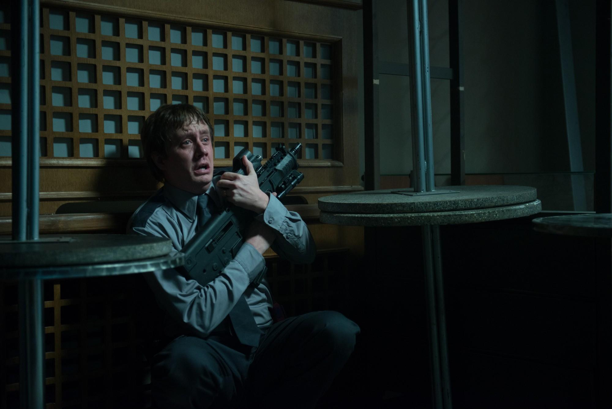 Фото - Охранник: 2000x1335 / 149.65 Кб