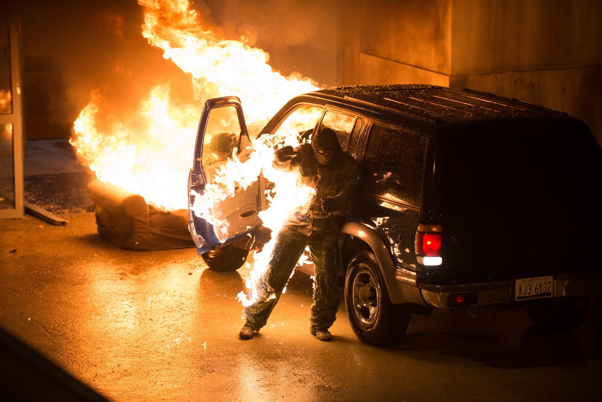 Фото - Охранник: 2000x1335 / 258.08 Кб