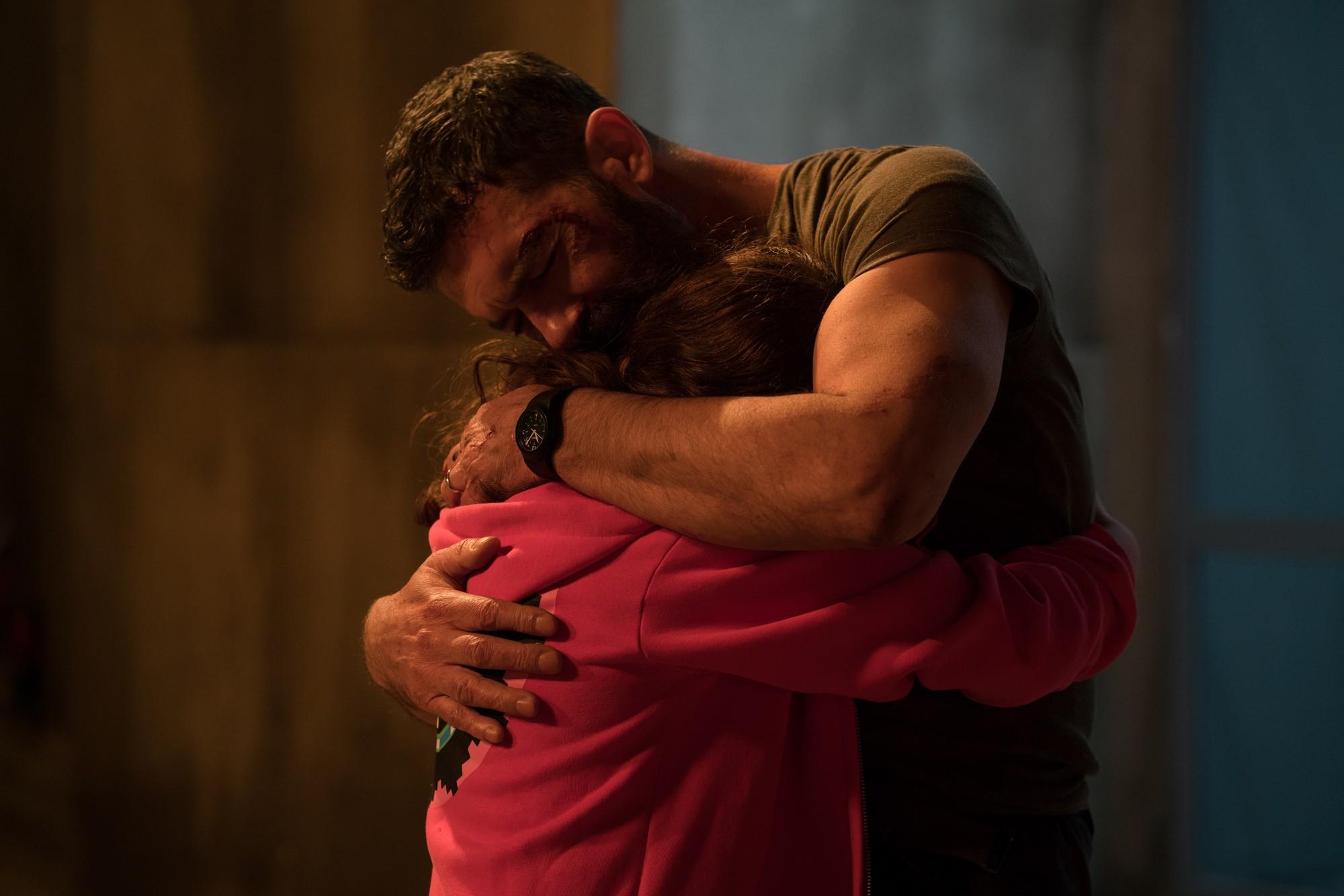 Фото - Охранник: 2000x1334 / 124.34 Кб