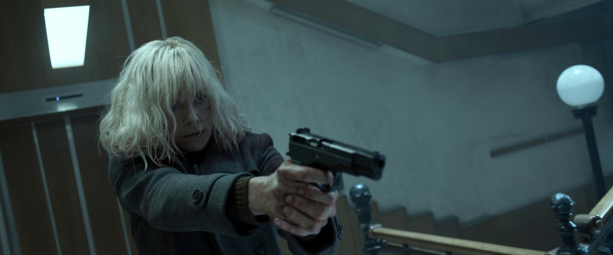 Фото - Взрывная блондинка: 2000x831 / 93.57 Кб