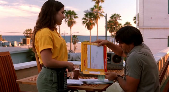 Фото - Любовь в большом городе: 704x384 / 71.37 Кб