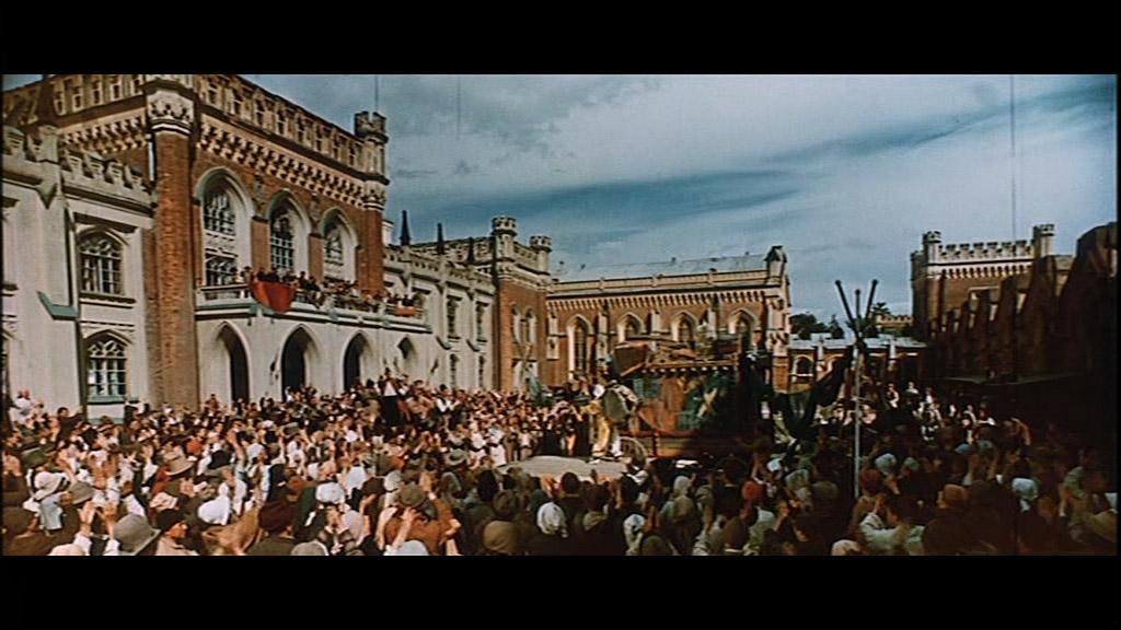 Фото - Три толстяка: 1024x576 / 84.48 Кб