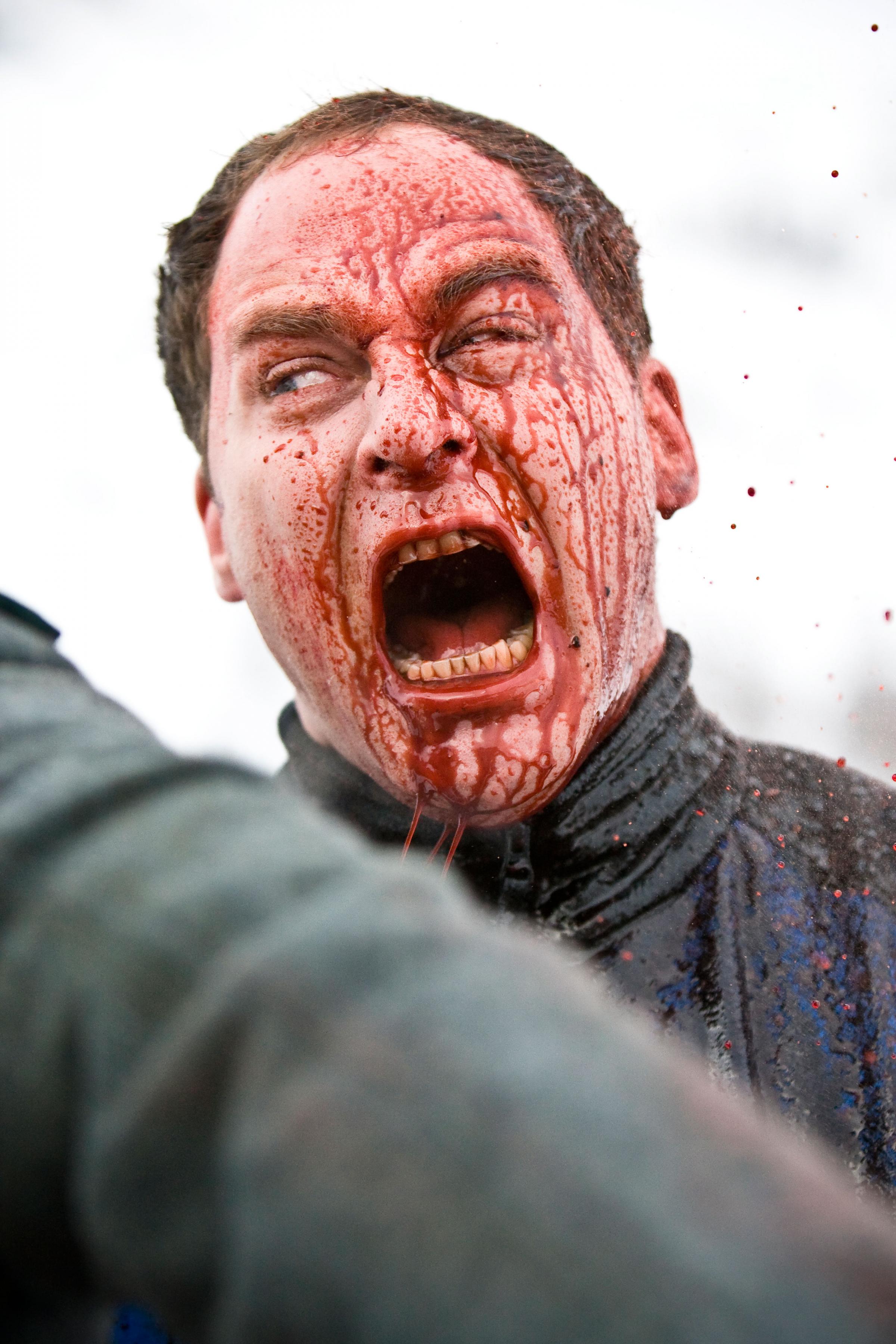 Фото - Операция «Мертвый снег»: 2400x3600 / 672.26 Кб