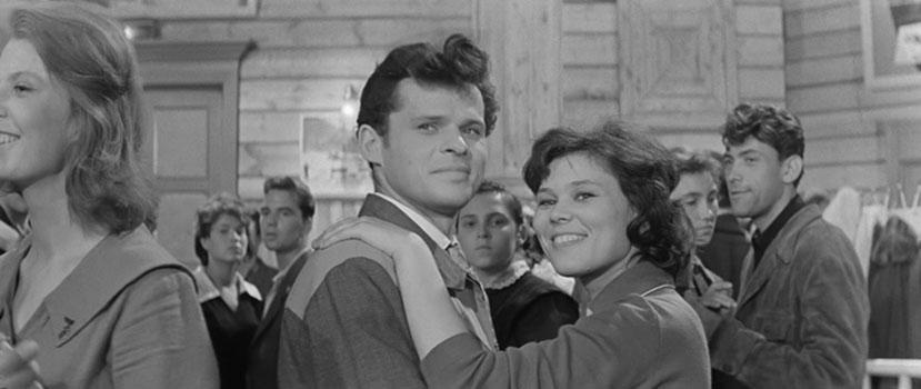 Фото - Девчата: 829x350 / 35.9 Кб