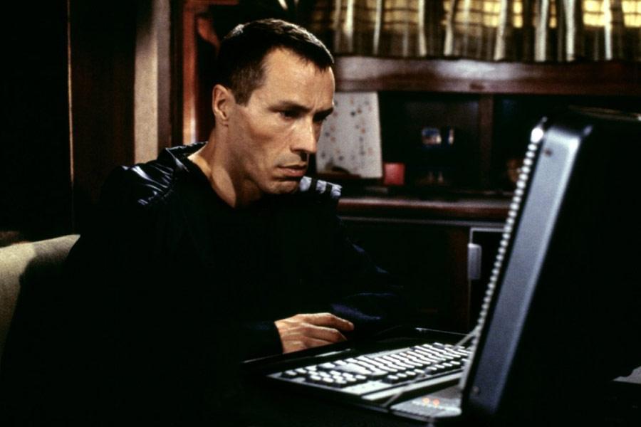 Фото - И пришел паук: 900x600 / 43.38 Кб