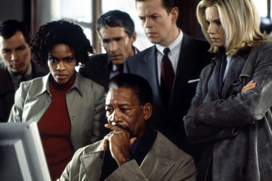 Фото - И пришел паук: 900x600 / 63.44 Кб