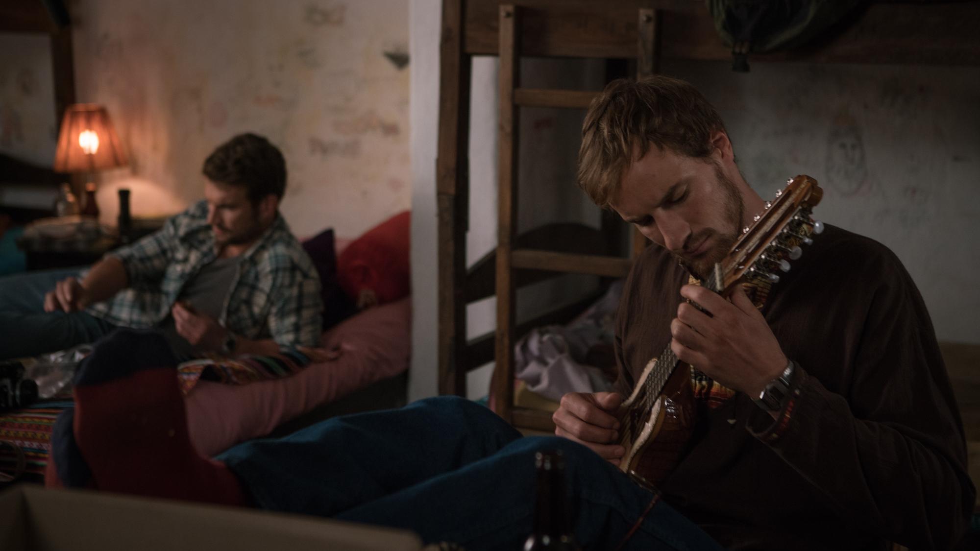 Фото - Джунгли: 2000x1125 / 109.32 Кб