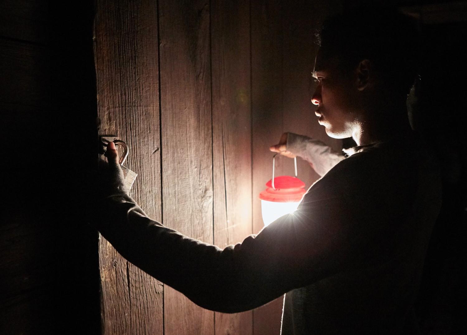 Фото - Оно приходит ночью: 1500x1076 / 115.45 Кб