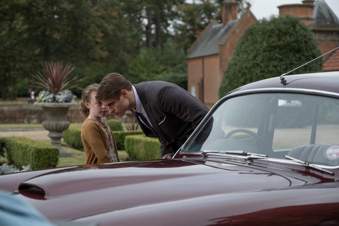 Фото - Скрюченный домишко: 1400x933 / 119.63 Кб