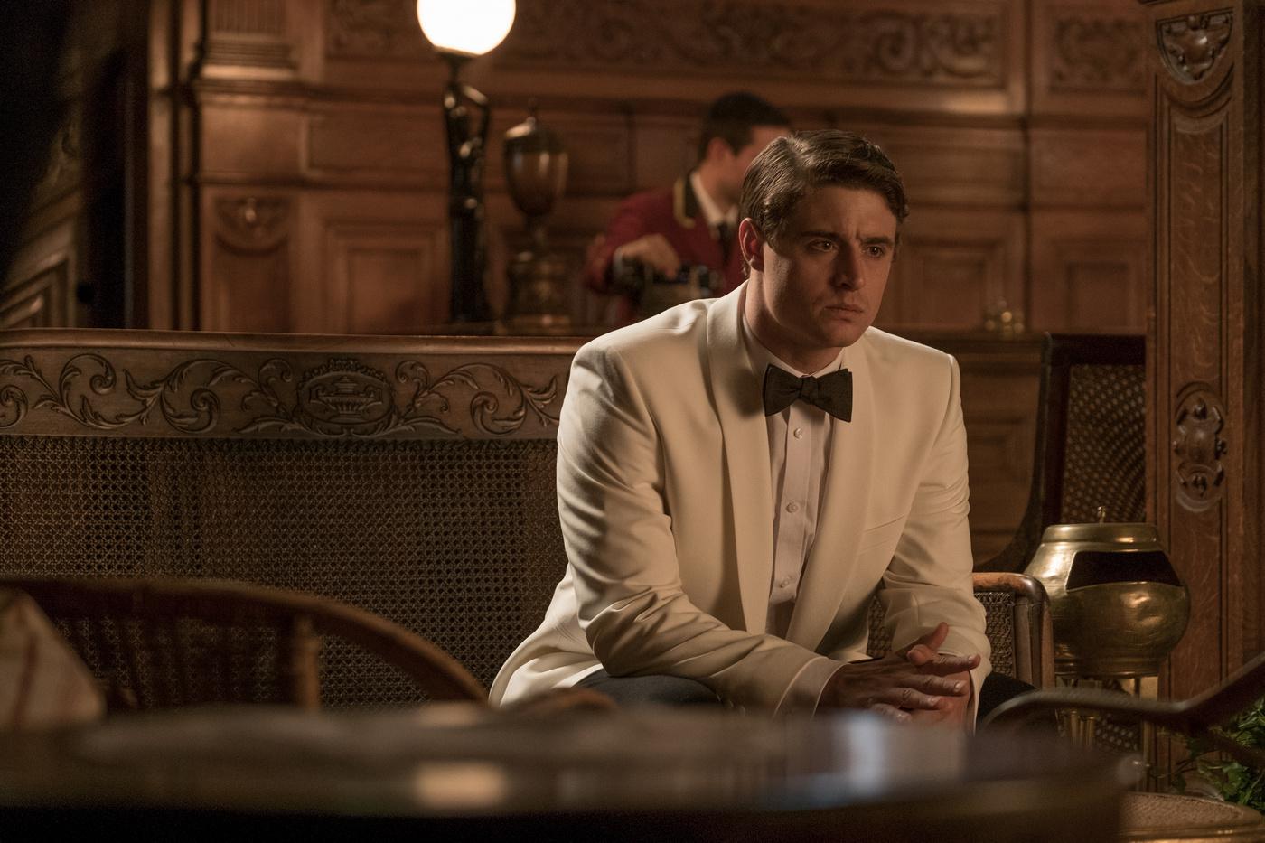 Фото - Скрюченный домишко: 1400x933 / 131.23 Кб