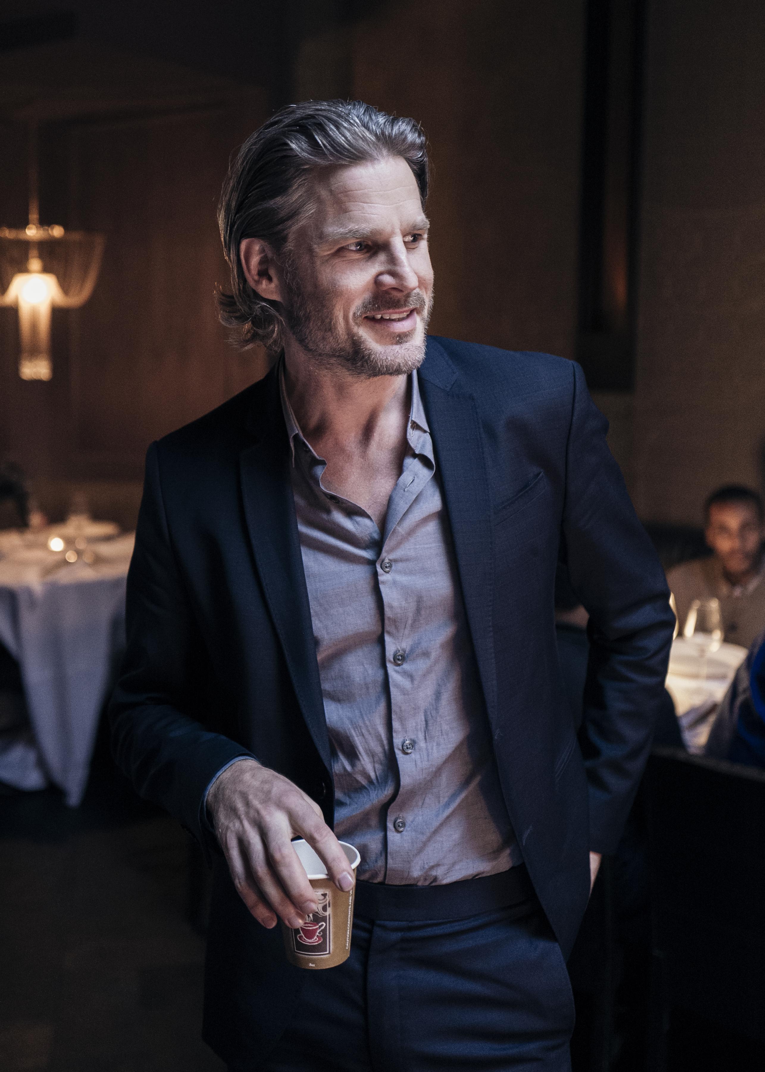 Фото - Осколки: 2571x3600 / 836.47 Кб