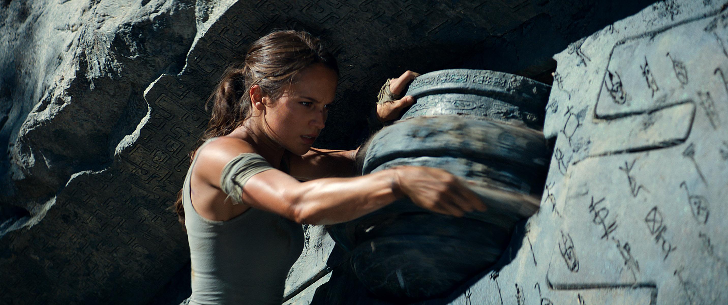 Фото - Tomb Raider: Лара Крофт: 2864x1200 / 354.6 Кб
