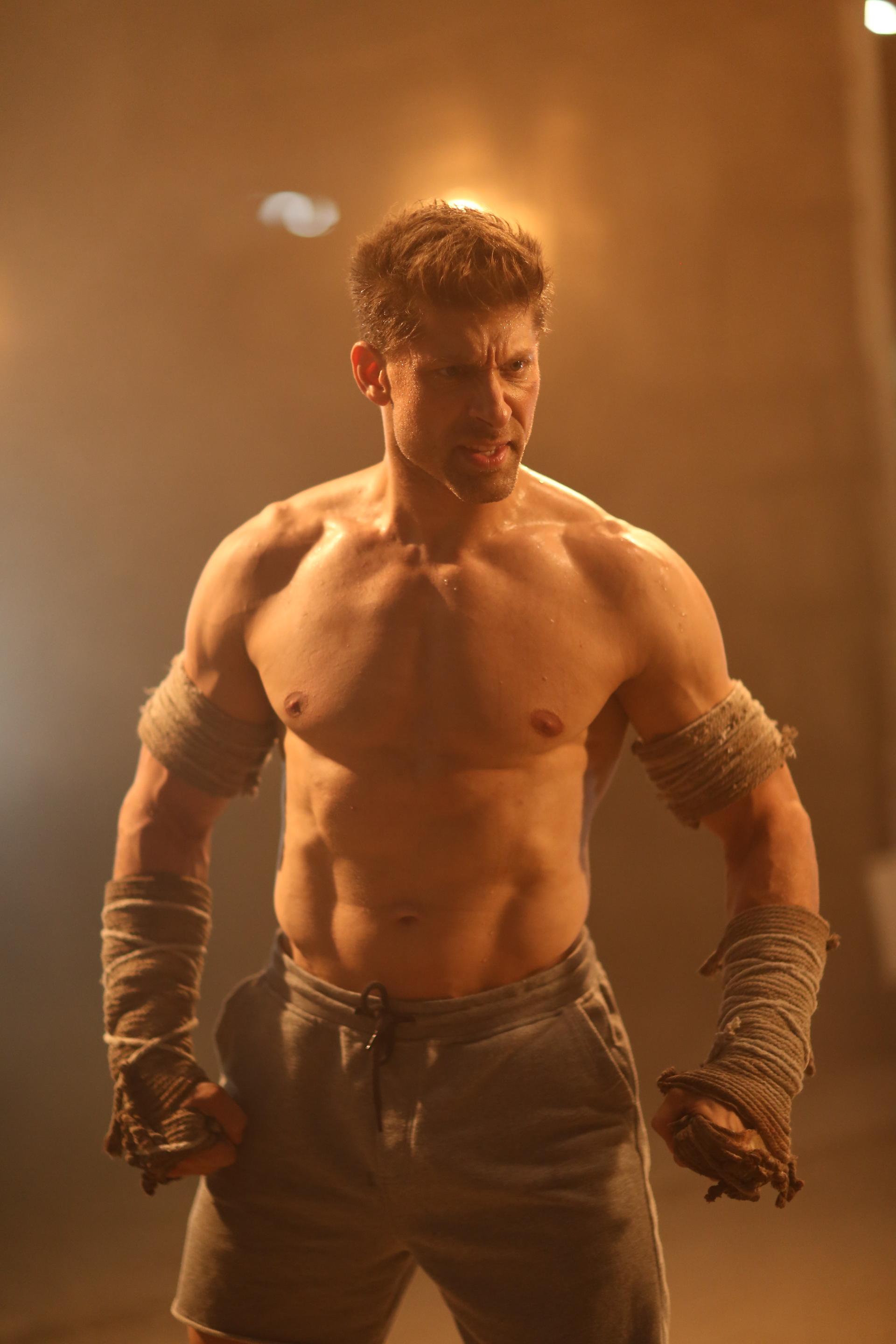 Фото - Кикбоксер возвращается: 1920x2880 / 232.24 Кб