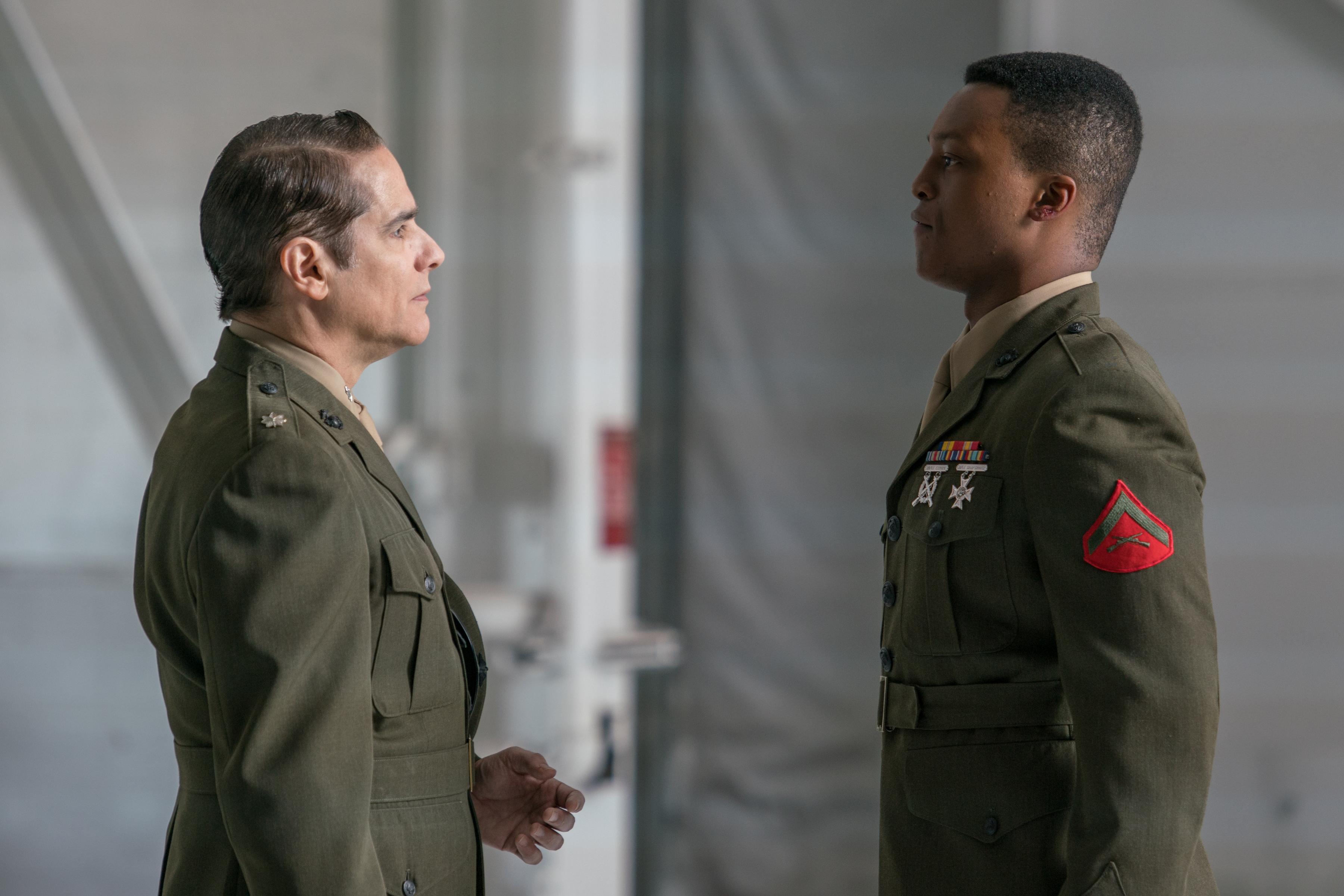 Фото - Последний взмах флага: 3600x2401 / 503.25 Кб