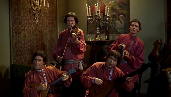 Фото - Война и мир: 704x400 / 34.19 Кб