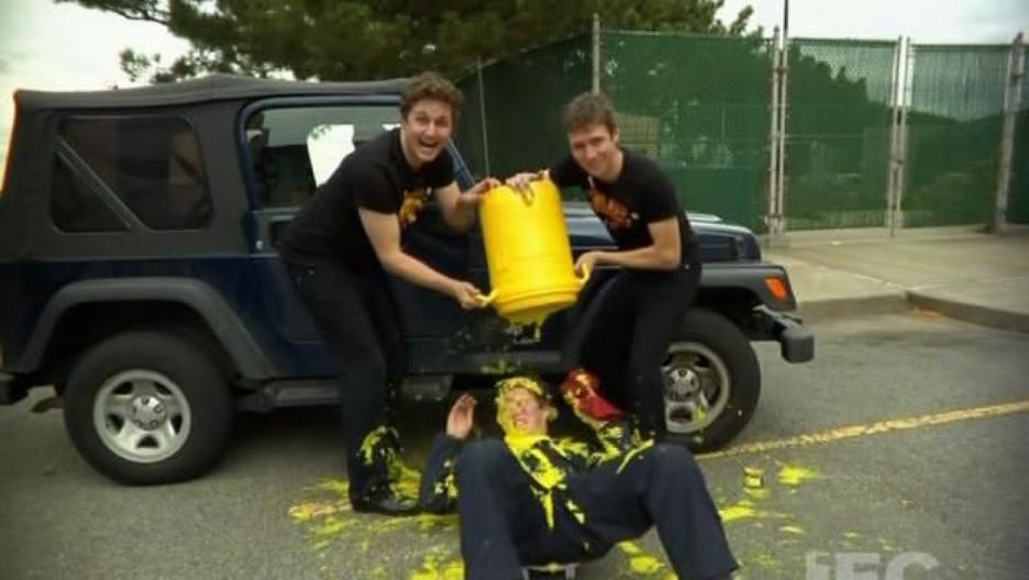 Фото - Городские приматы: 936x528 / 72.82 Кб