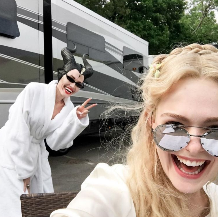 Фото - Малефисента: Владычица тьмы: 750x745 / 388.71 Кб