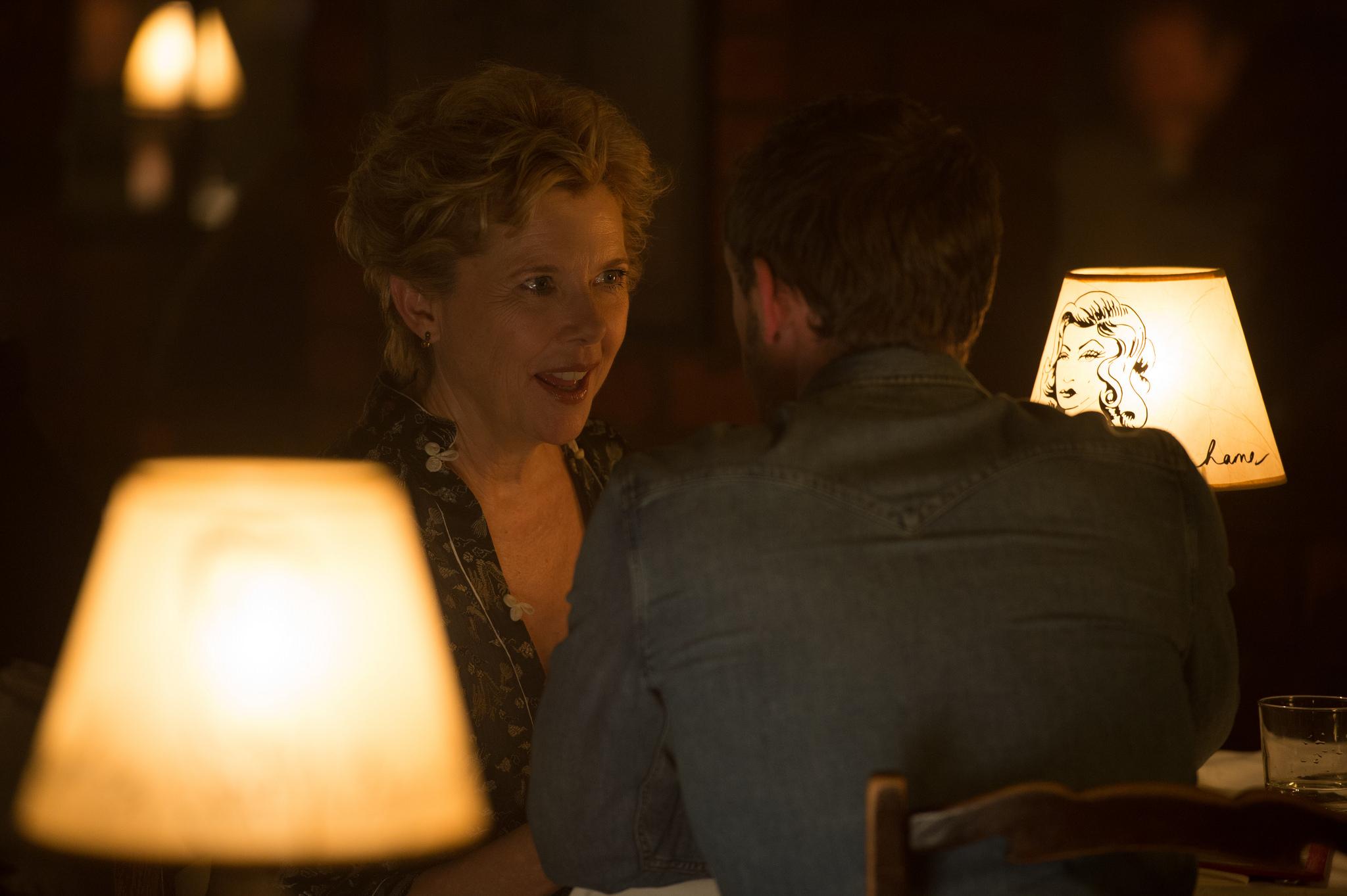 Фото - Кинозвезды не умирают в Ливерпуле: 2048x1363 / 128.6 Кб