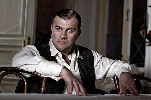 Фото - Белая гвардия: 600x398 / 34.7 Кб