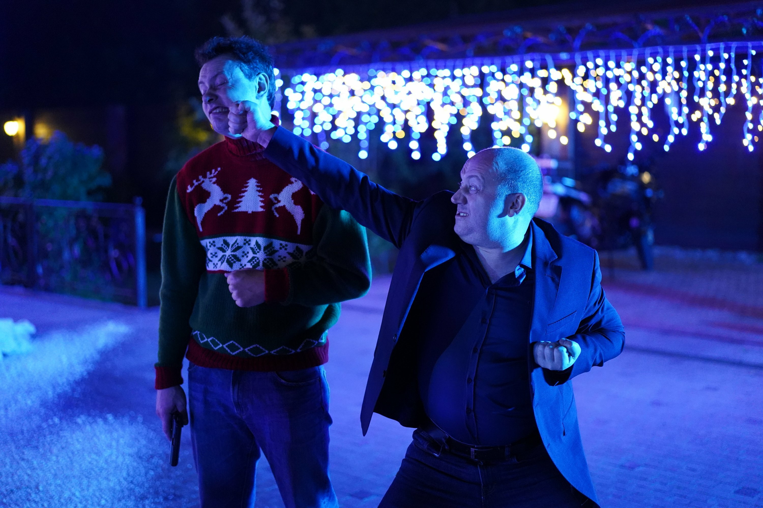 Фото - Полицейский с Рублевки. Новогодний беспредел 2: 846x956 / 145 Кб