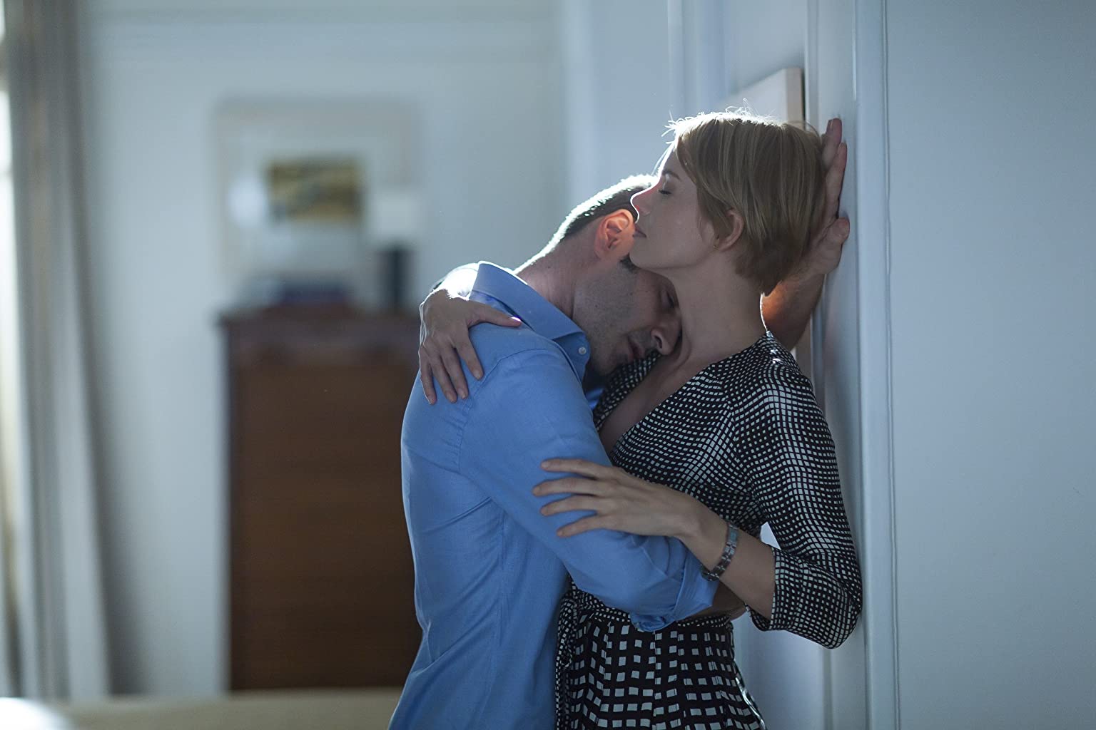 Фото - Worlds Apart: 1536x1024 / 97 Кб