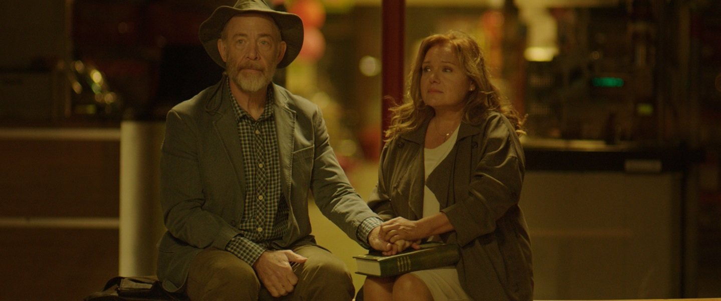 Фото - Worlds Apart: 1439x602 / 93 Кб