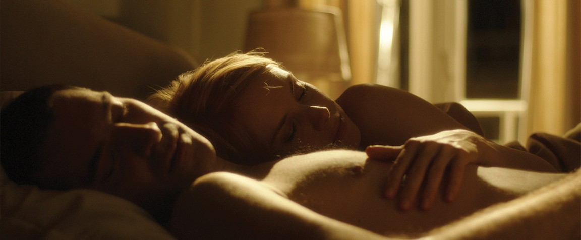 Фото - Worlds Apart: 1152x476 / 75 Кб