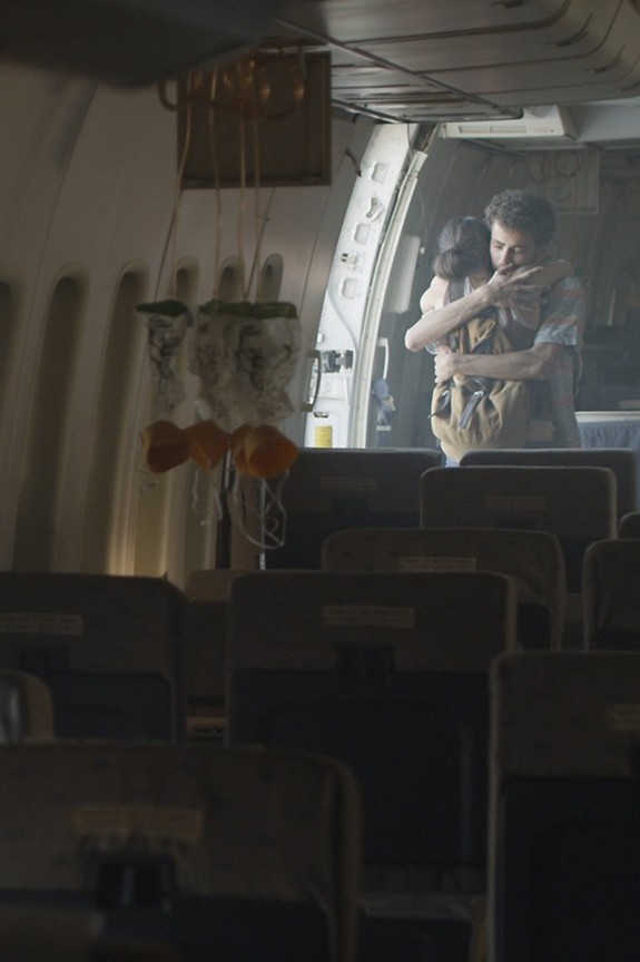 Фото - Worlds Apart: 575x864 / 62 Кб