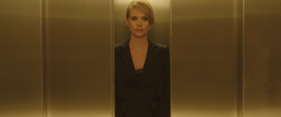 Фото - Worlds Apart: 1152x482 / 54 Кб