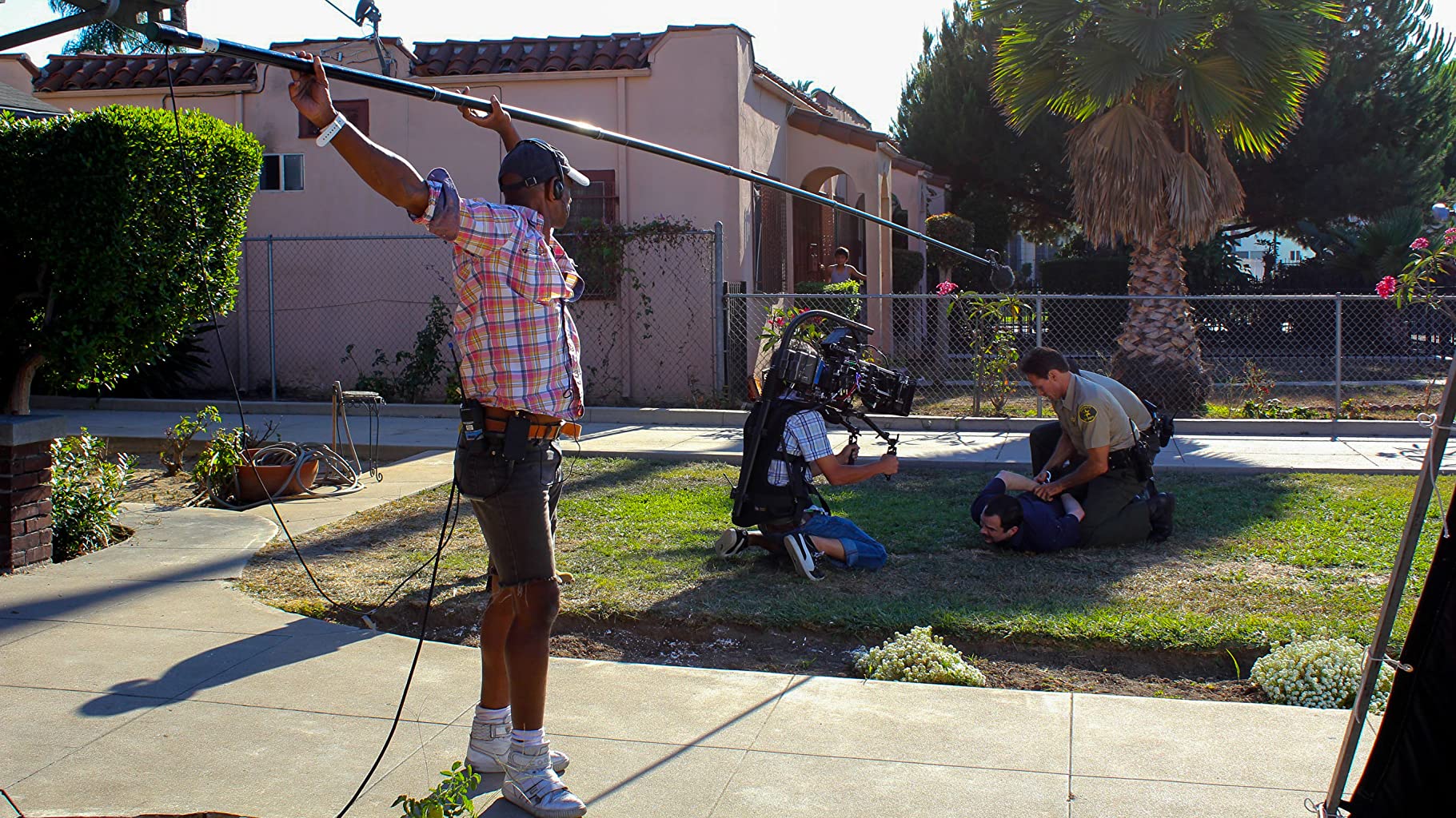 Фото - : 1821x1024 / 432 Кб