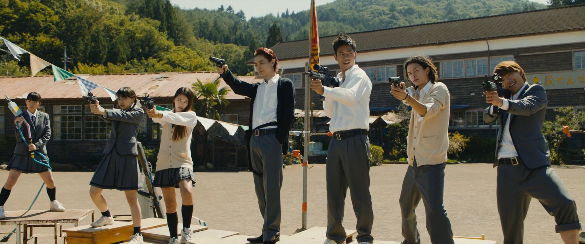 Фото - : 1920x802 / 329 Кб