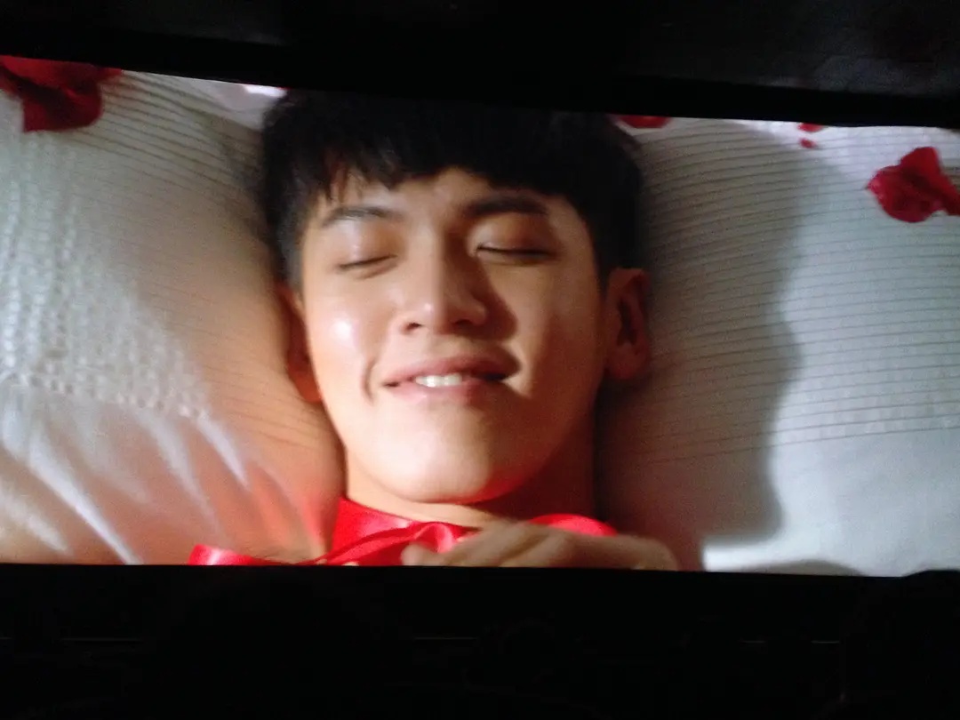 Фото - : 1080x810 / 132 Кб