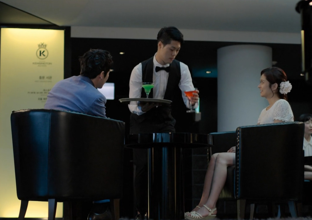 Фото - : 1064x752 / 101 Кб