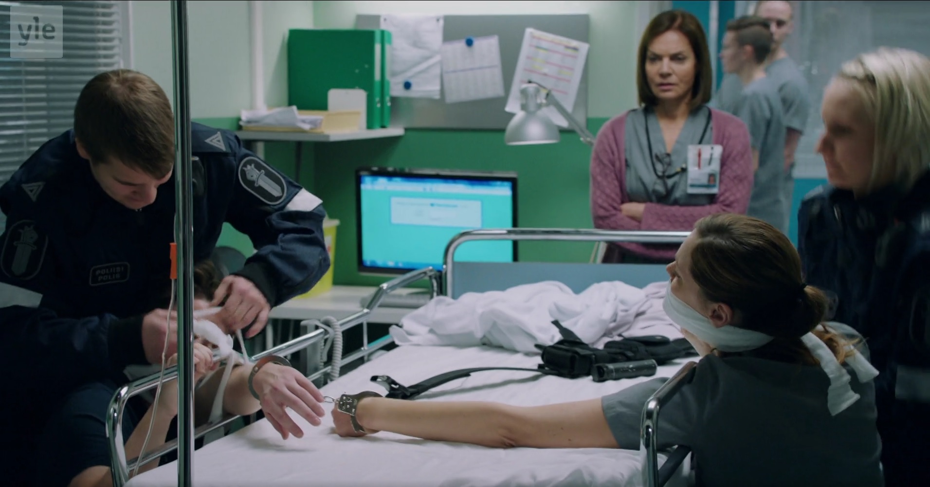 Фото - : 1911x1001 / 296 Кб