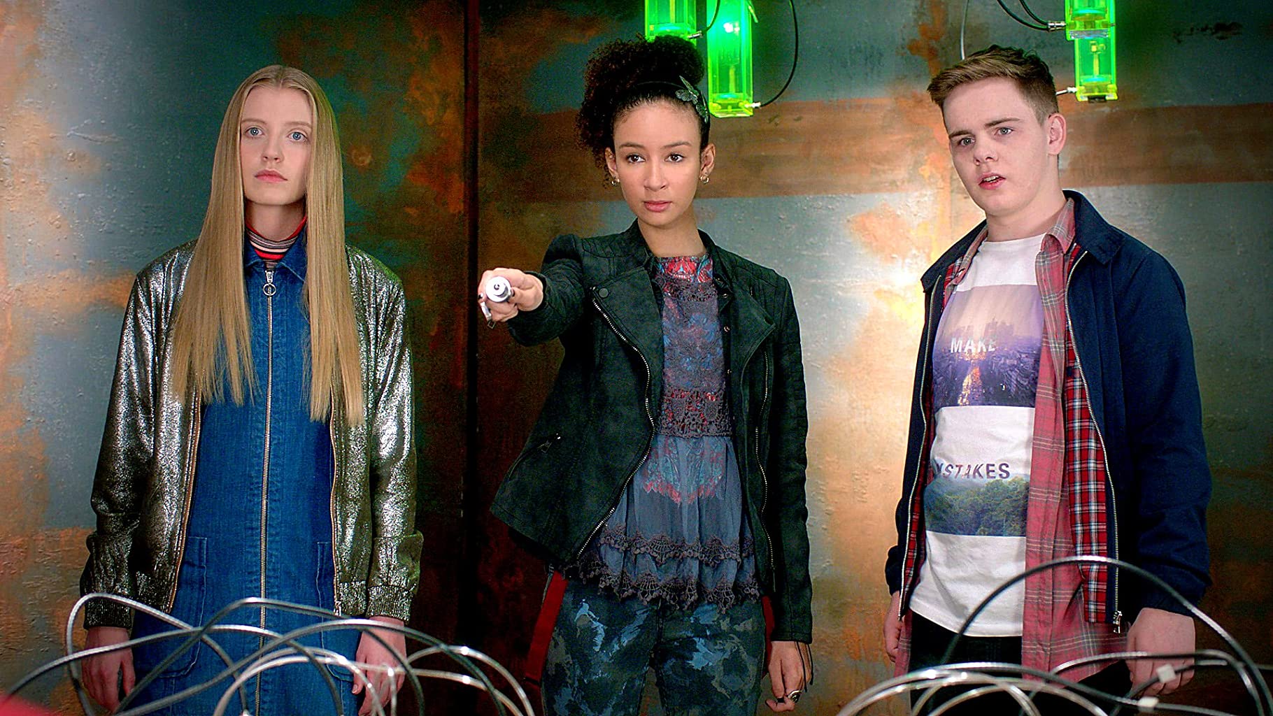 Фото - : 1820x1024 / 311 Кб