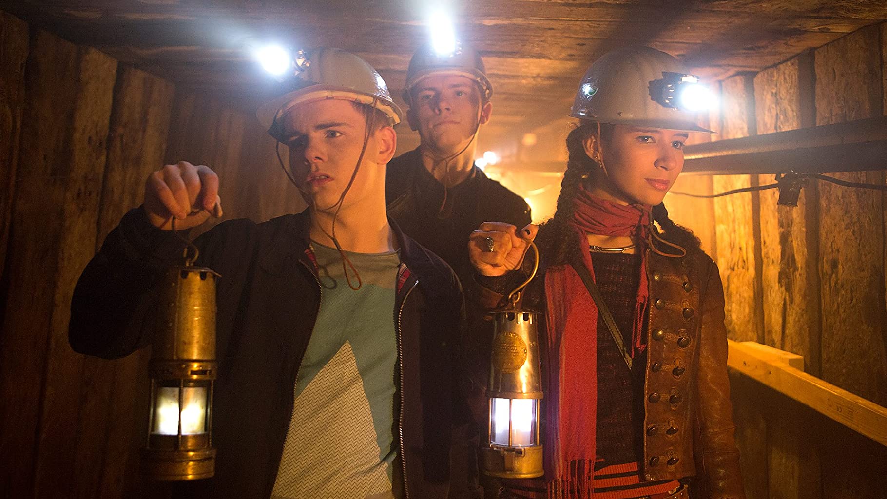 Фото - : 1820x1024 / 213 Кб