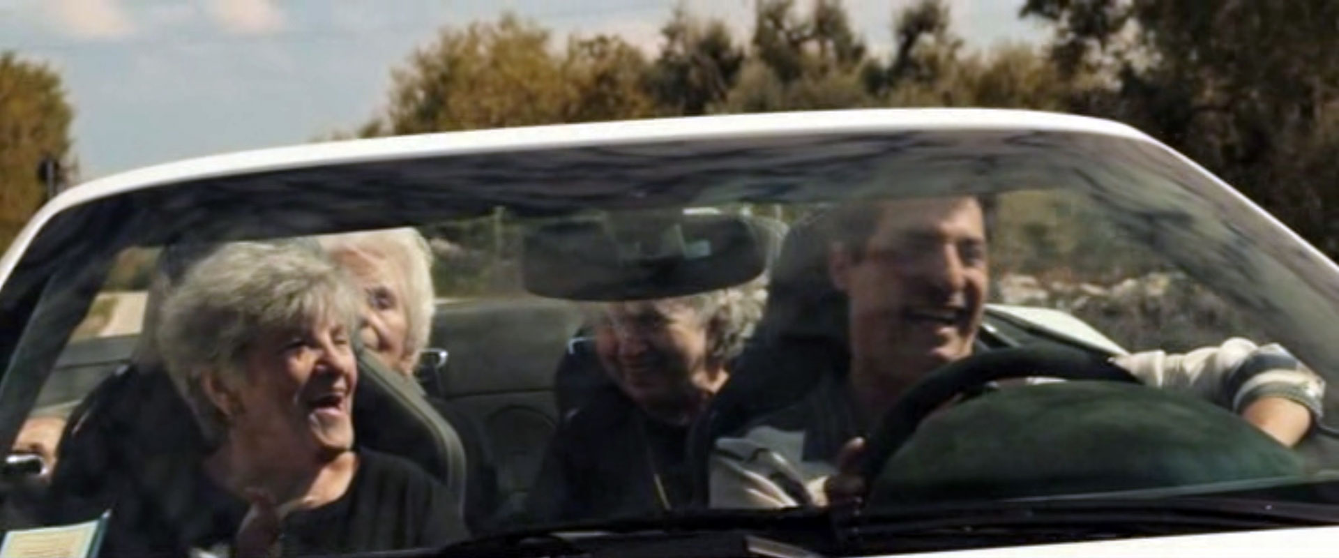 Фото - : 1920x800 / 136 Кб