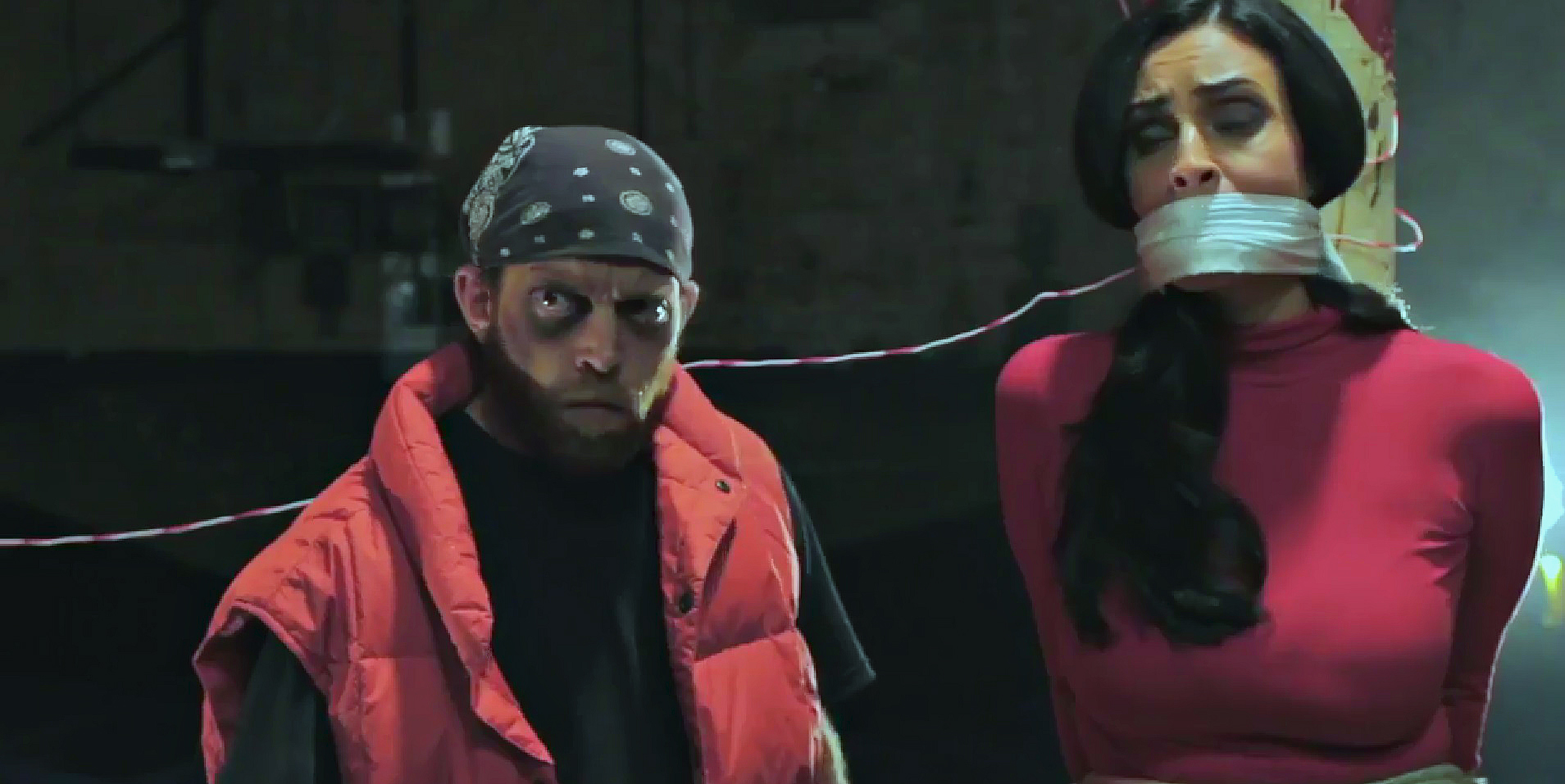 Фото - : 1909x957 / 653 Кб