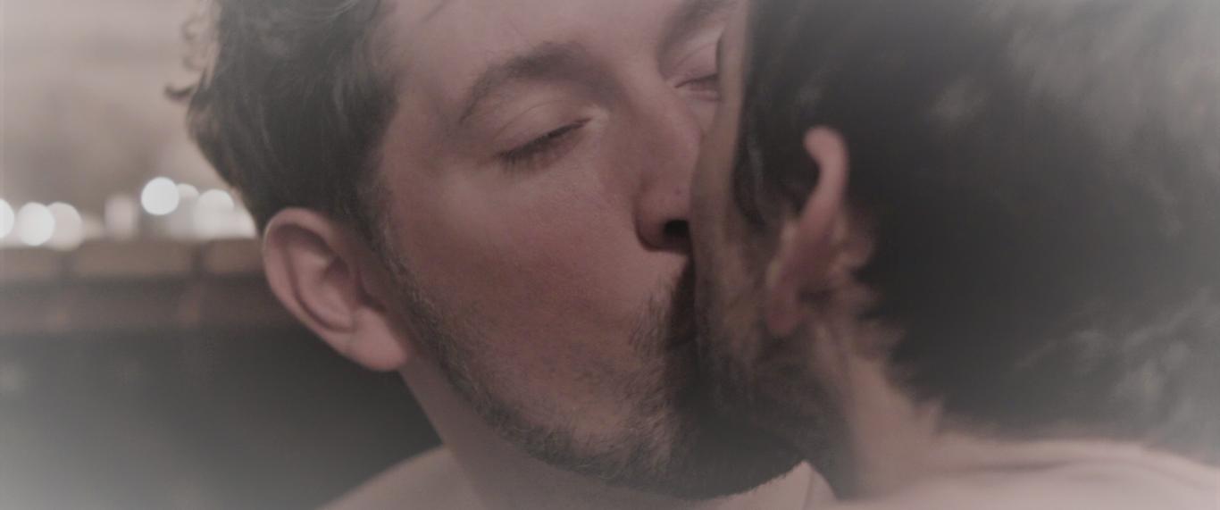 Фото - : 1366x571 / 33 Кб