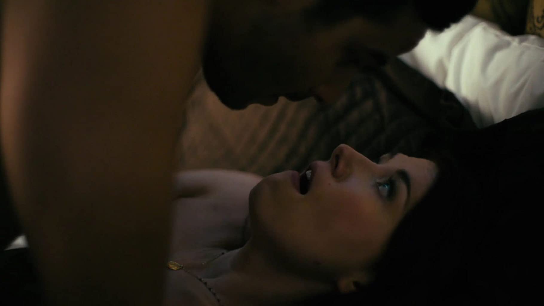 Фото - : 1820x1024 / 35 Кб