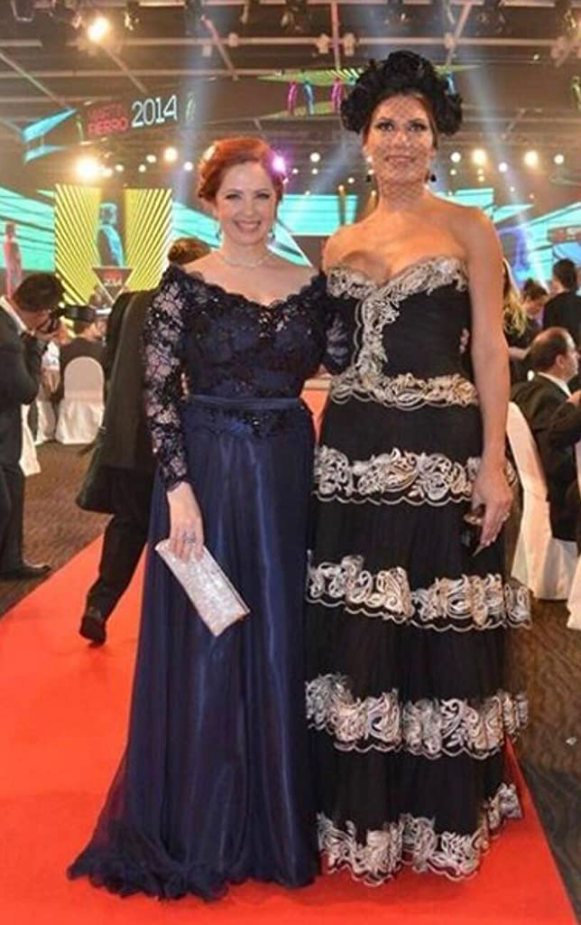 Фото - : 644x1024 / 75 Кб