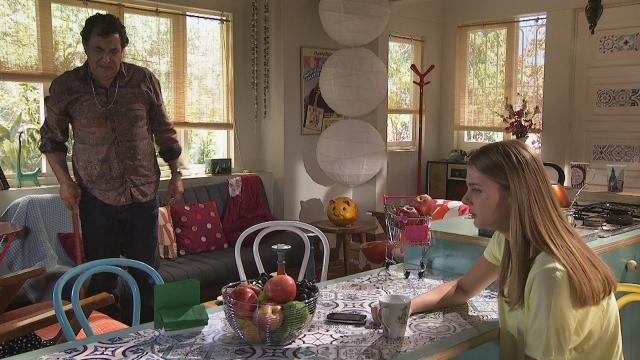 Фото - : 640x360 / 49 Кб