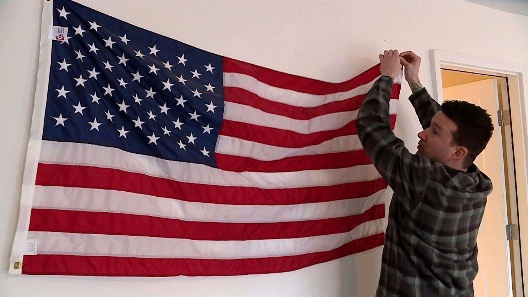 Фото - : 1820x1024 / 135 Кб