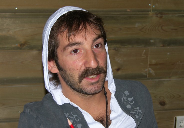 Фото - : 736x514 / 76 Кб