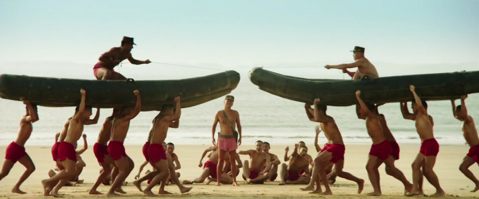 Фото - : 1600x666 / 650 Кб